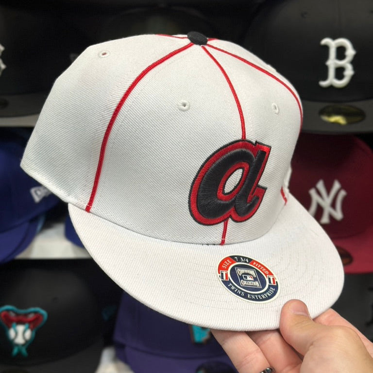 Twin Enterprises Vintage Reebok Vintage Atlanta Braves Cooperstown Collection