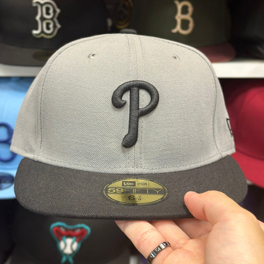 New Era Philadelphia Phillies 59FIFTY Fitted Hat | Dark Gray/Black