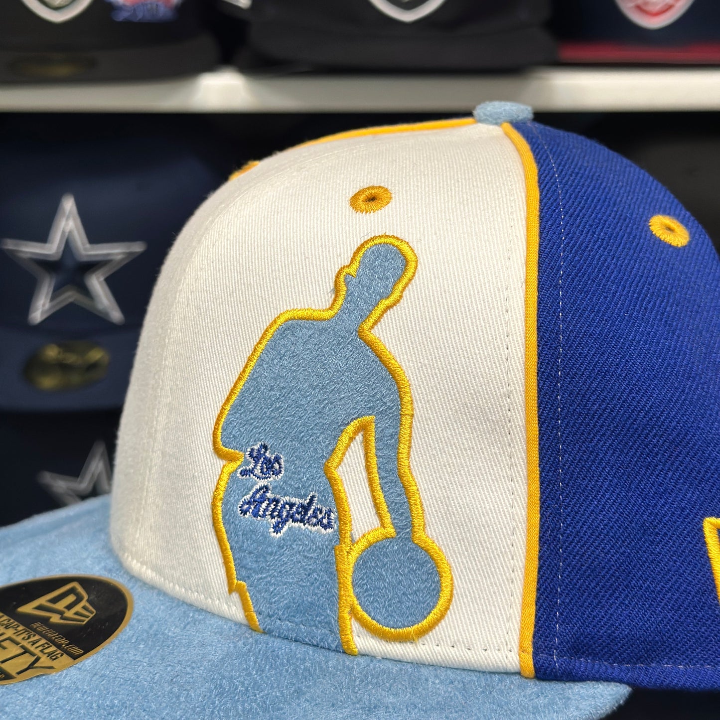 New Era 59FIFTY LA Lakers NBA Suede Logo Vintage Fitted Hat Blue/White/Light Blue
