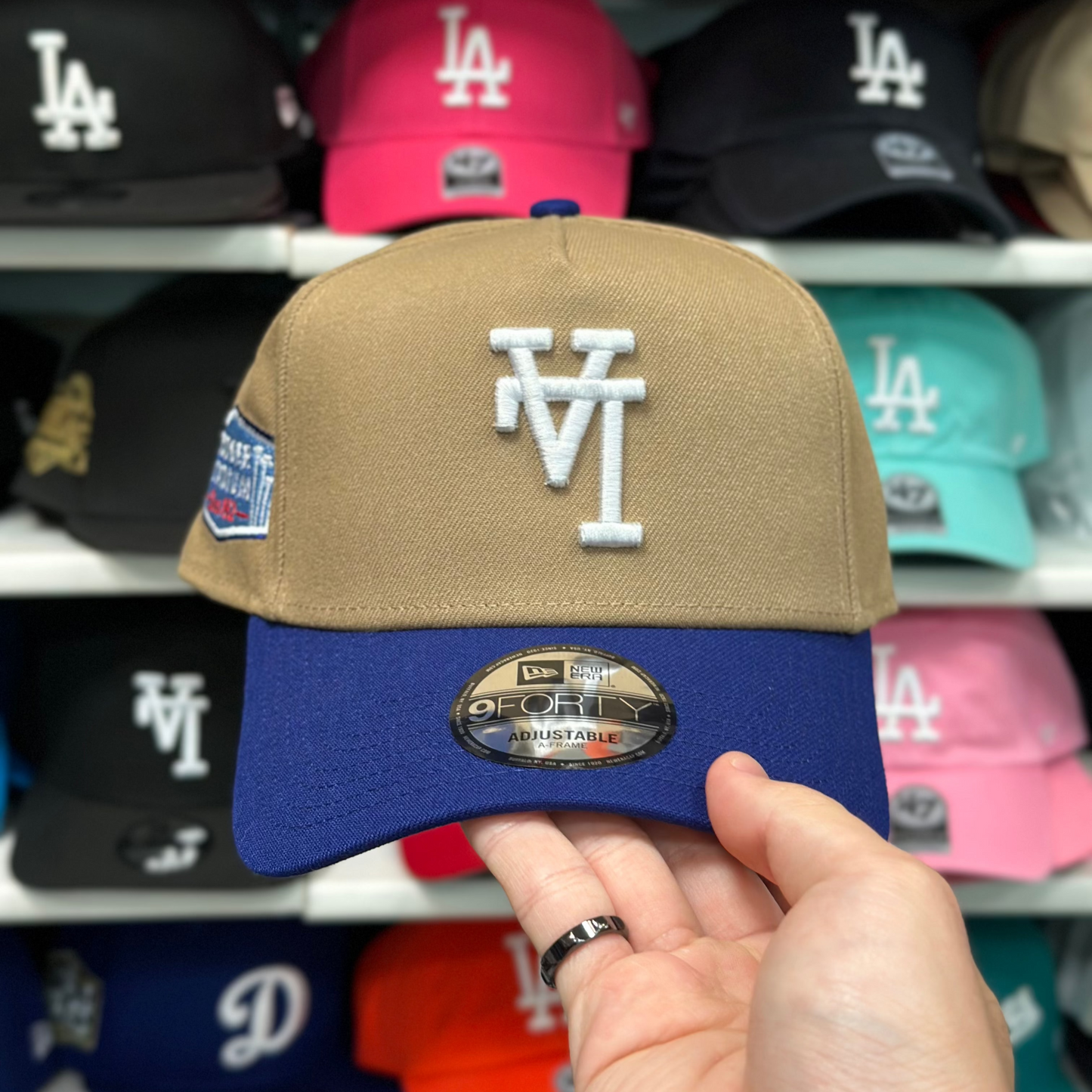 New Era Los Angeles Dodgers 50th Upside Down Reversible A-Frame 9FORTY Snapback Beige/Blue