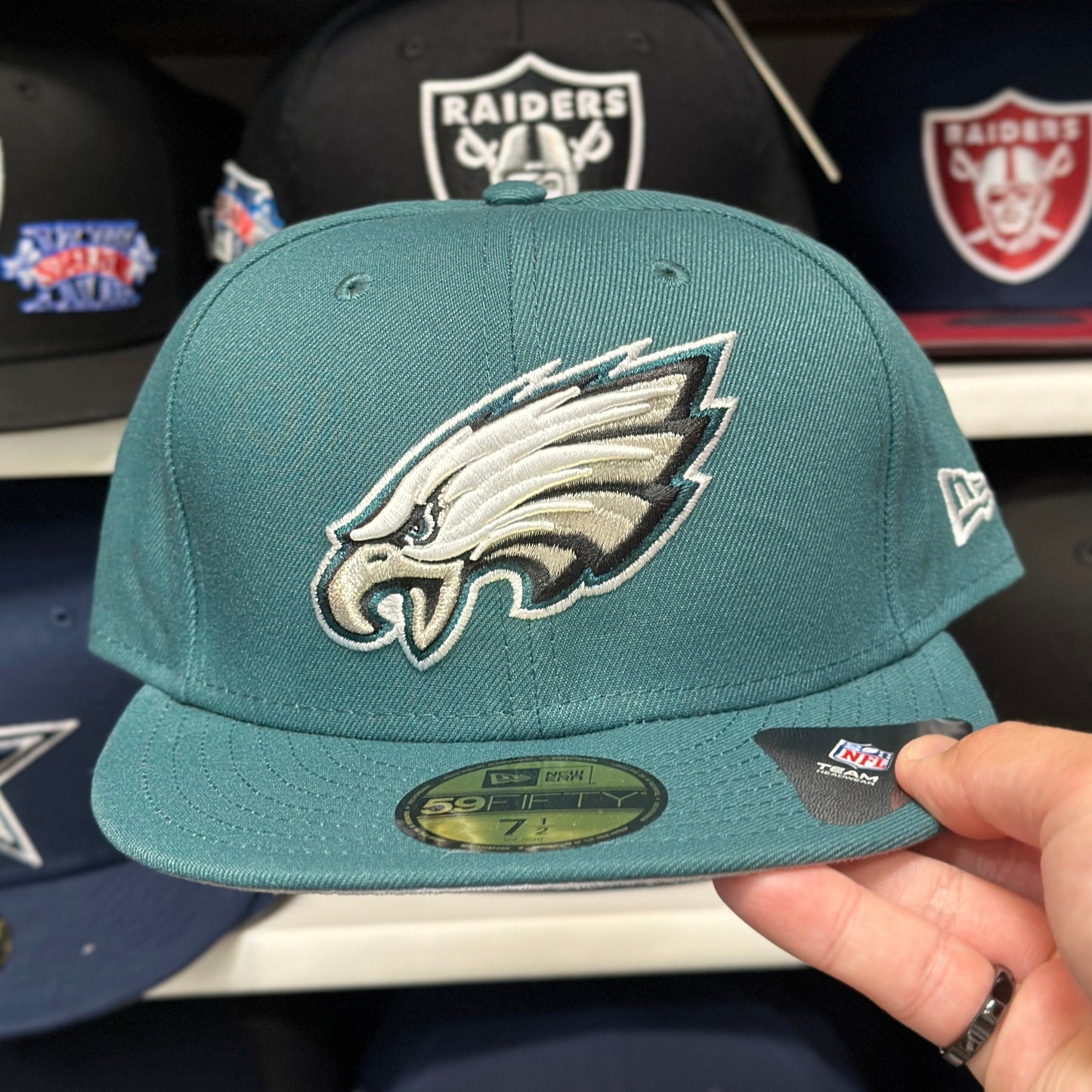 Philadelphia Eagles NFL Fitted Hat | Classic New Era 59FIFTY Sized Cap | Green