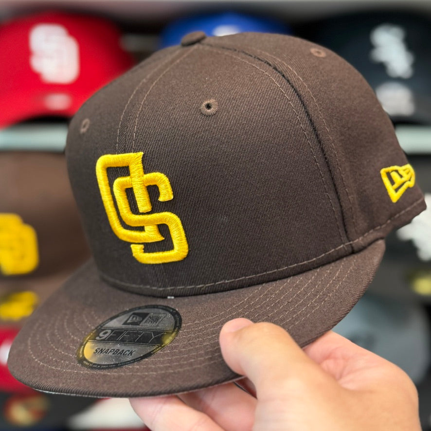 New Era San Diego Padres 'Upside Down Logo' 9FIFTY Snapback Brown