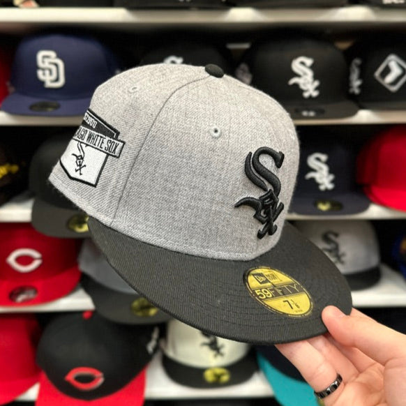 New Era Chicago White Sox Side Patch 59FIFTY Fitted Hat | Silver/Black