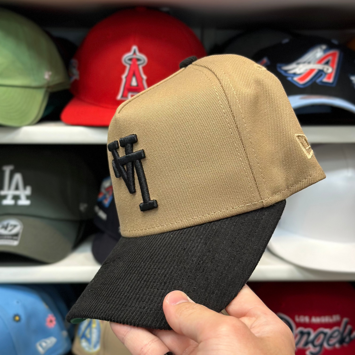 New Era LA Dodgers Upside Down Reversible A-Frame 9FORTY Snapback Brown/Black Corduroy