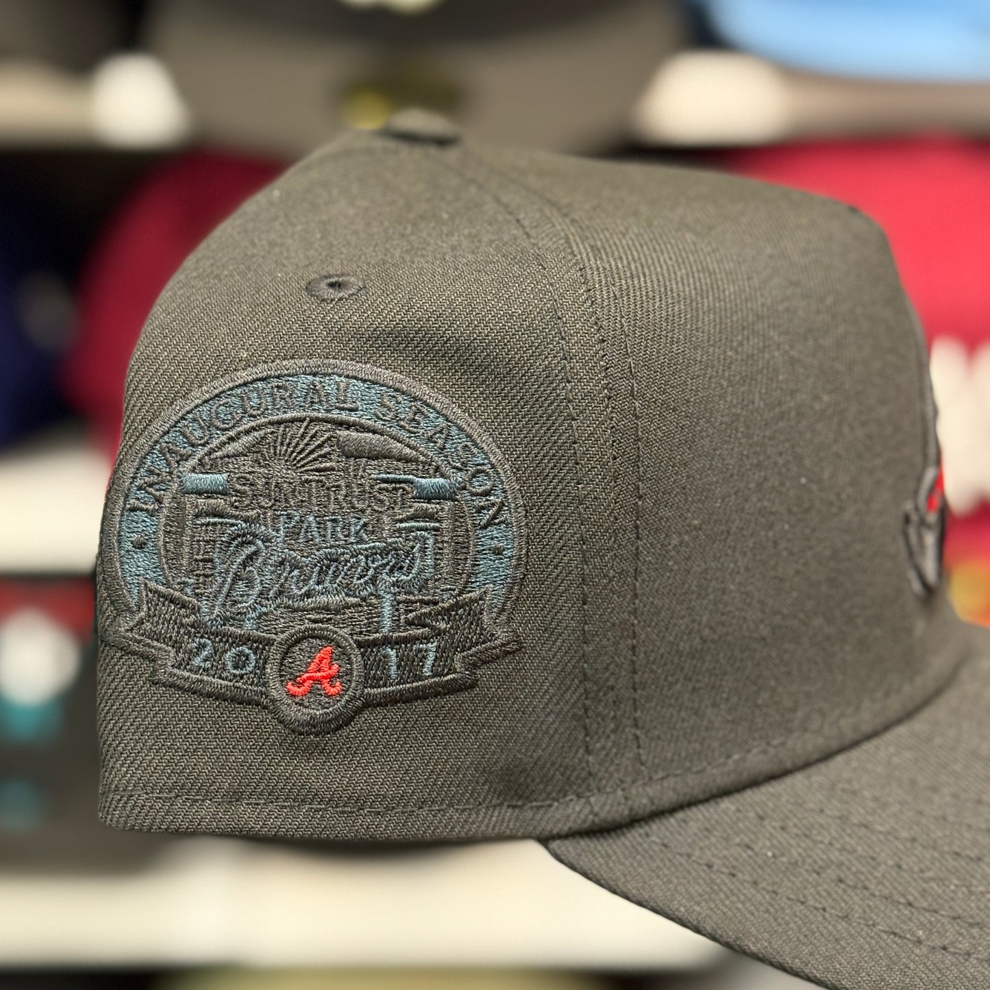 New Era Atlanta Braves '2017 Inaugural Season' A-Frame 9FORTY Snapback Black Red Under Brim