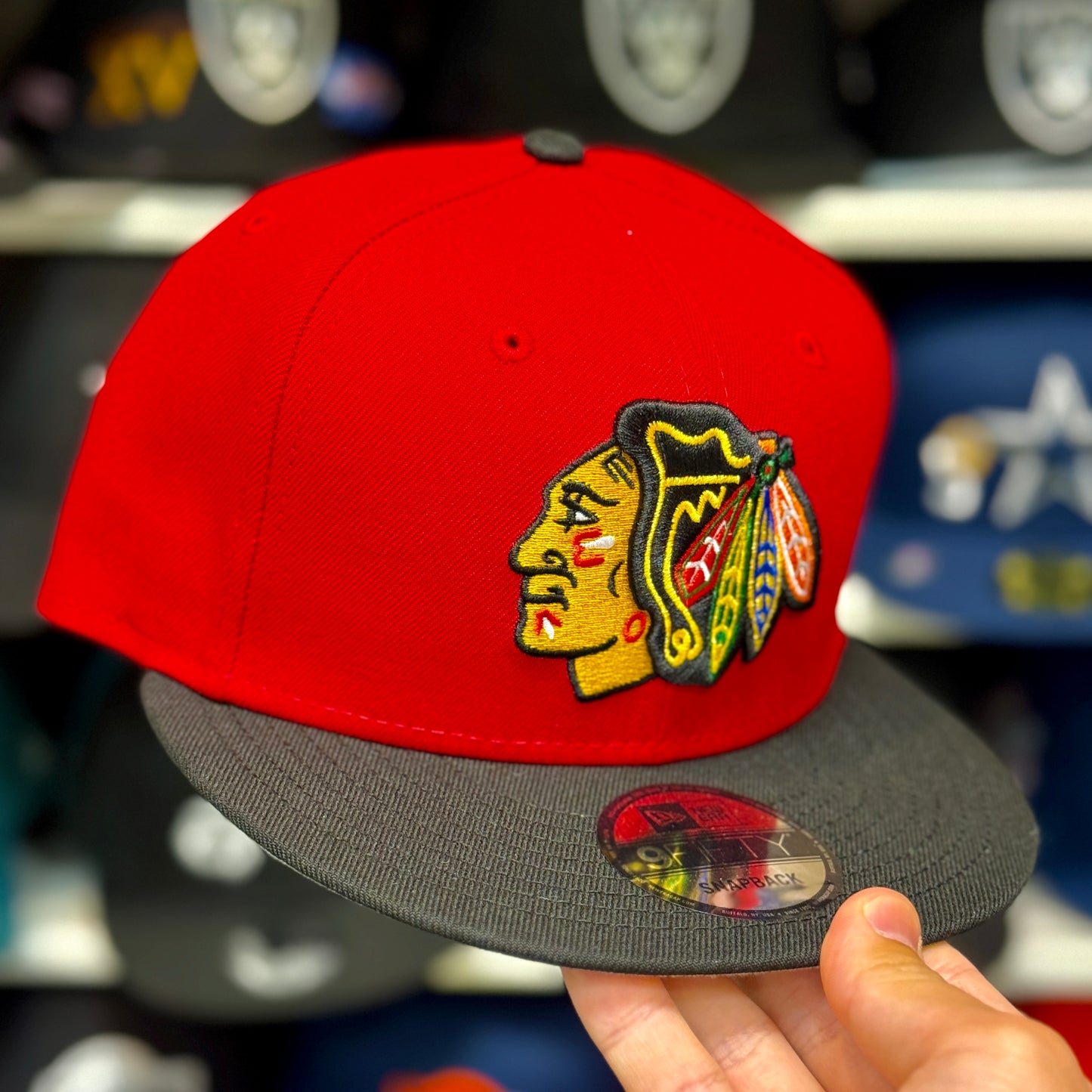 New Era Chicago Blackhawks Two-Tone 9FIFTY Snapback Red / Black