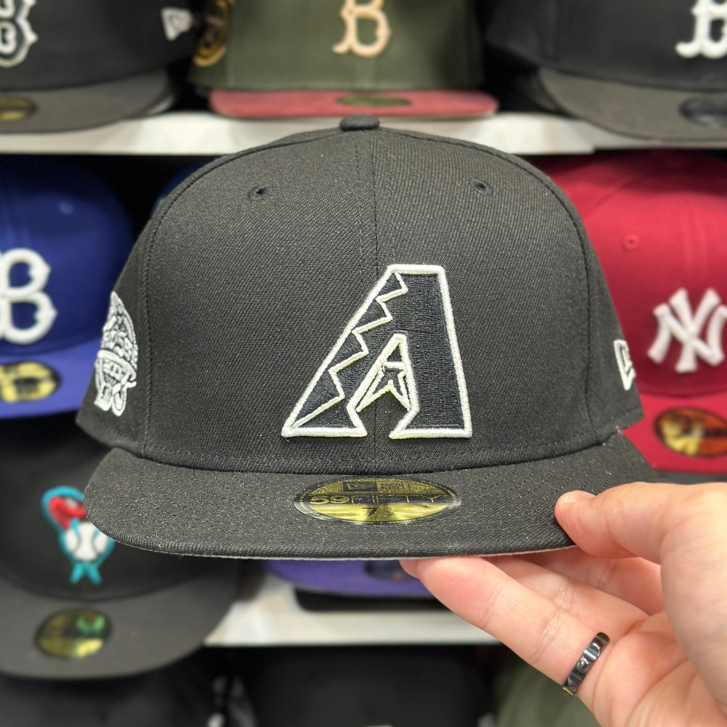 New Era 59FIFTY Arizona Diamondbacks MLB '2001 World Series' Patch Fitted Cap Black