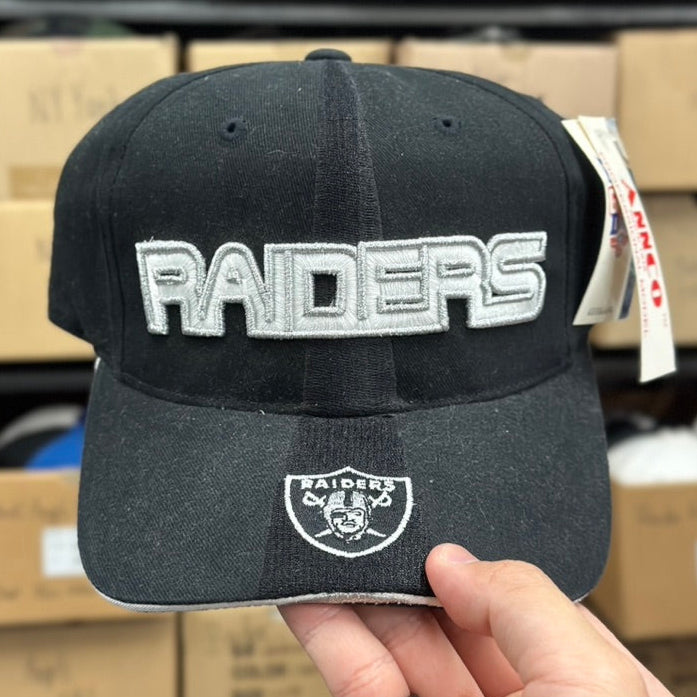 Oakland Raiders NFL Vintage Ball Cap | ANNCO Adjustable Velcro Strap | Black