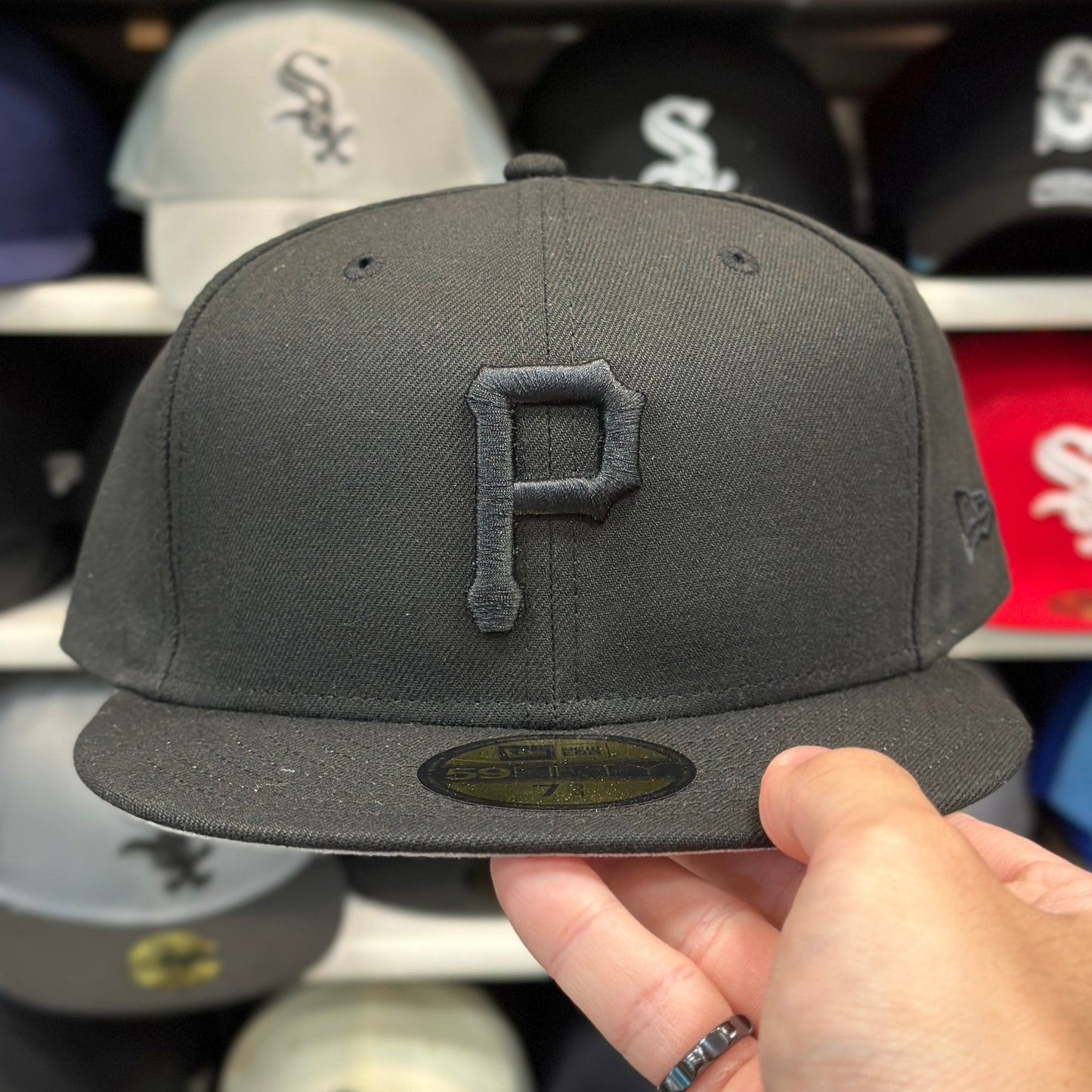Pittsburgh Pirates NFL Fitted Cap | New Era 59FIFTY Sized Cap | Black