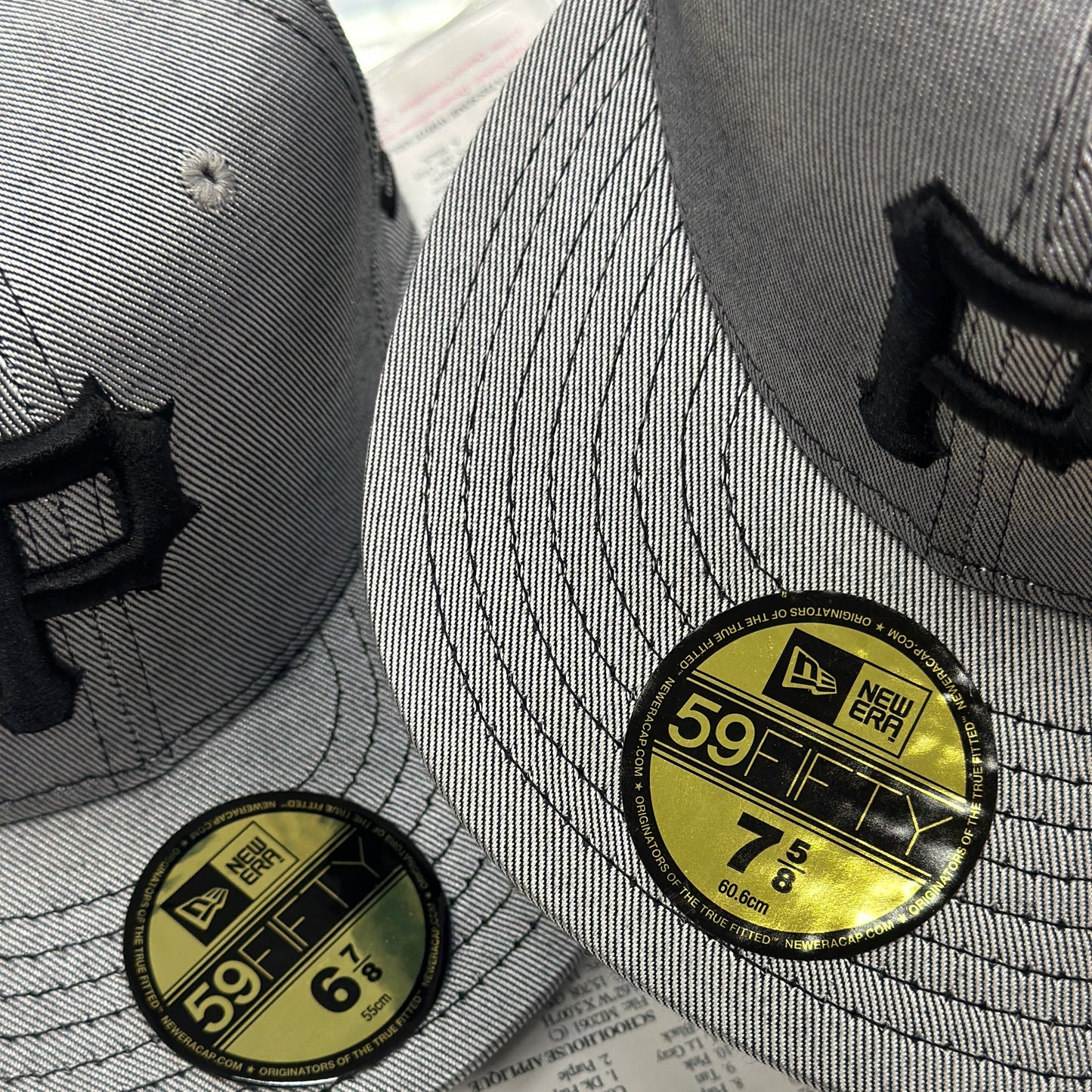 New Era Pittsburgh Pirates Vintage Gloss Silver 59FIFTY Fitted Hat |Size 6 7/8 & 7 5/8