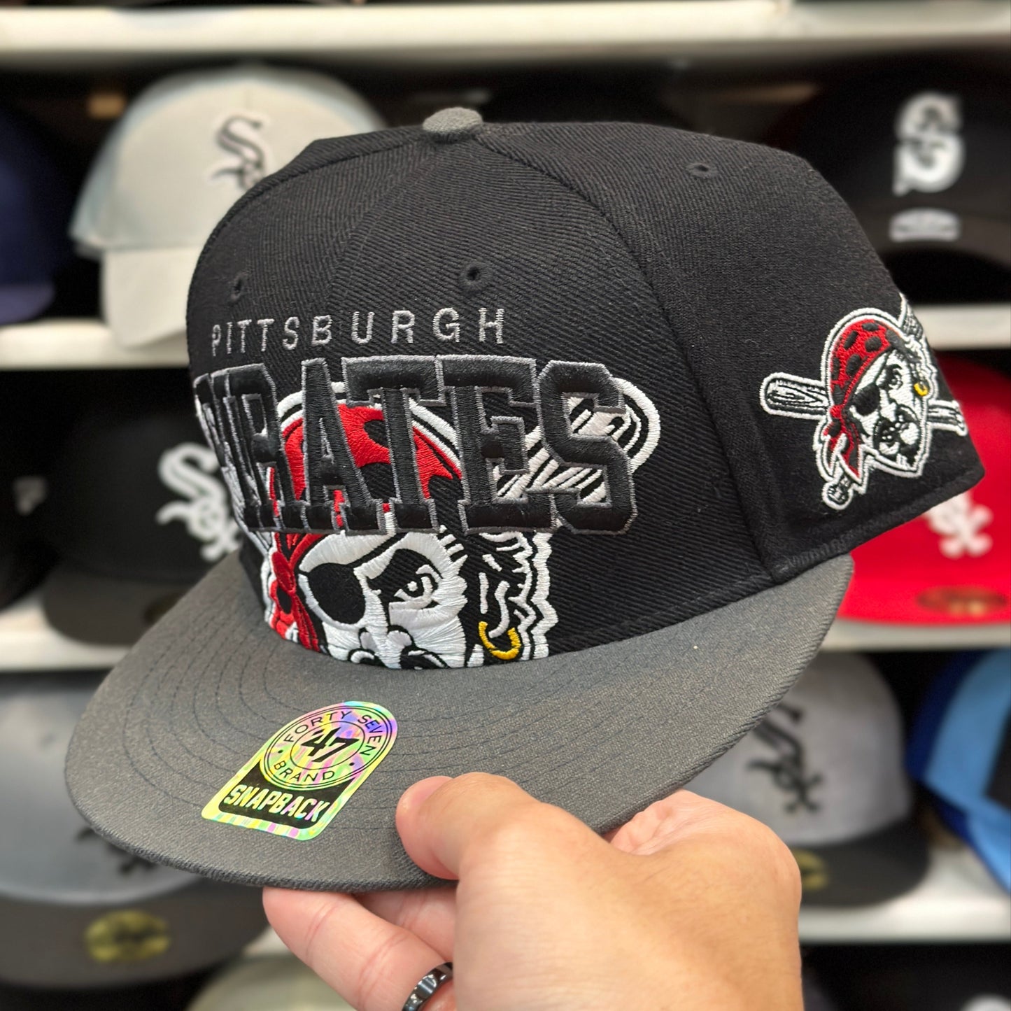 Pittsburgh Pirates NFL Snapback | Vintage '47 Brand Captain Adjustable Snap | Black/Gray