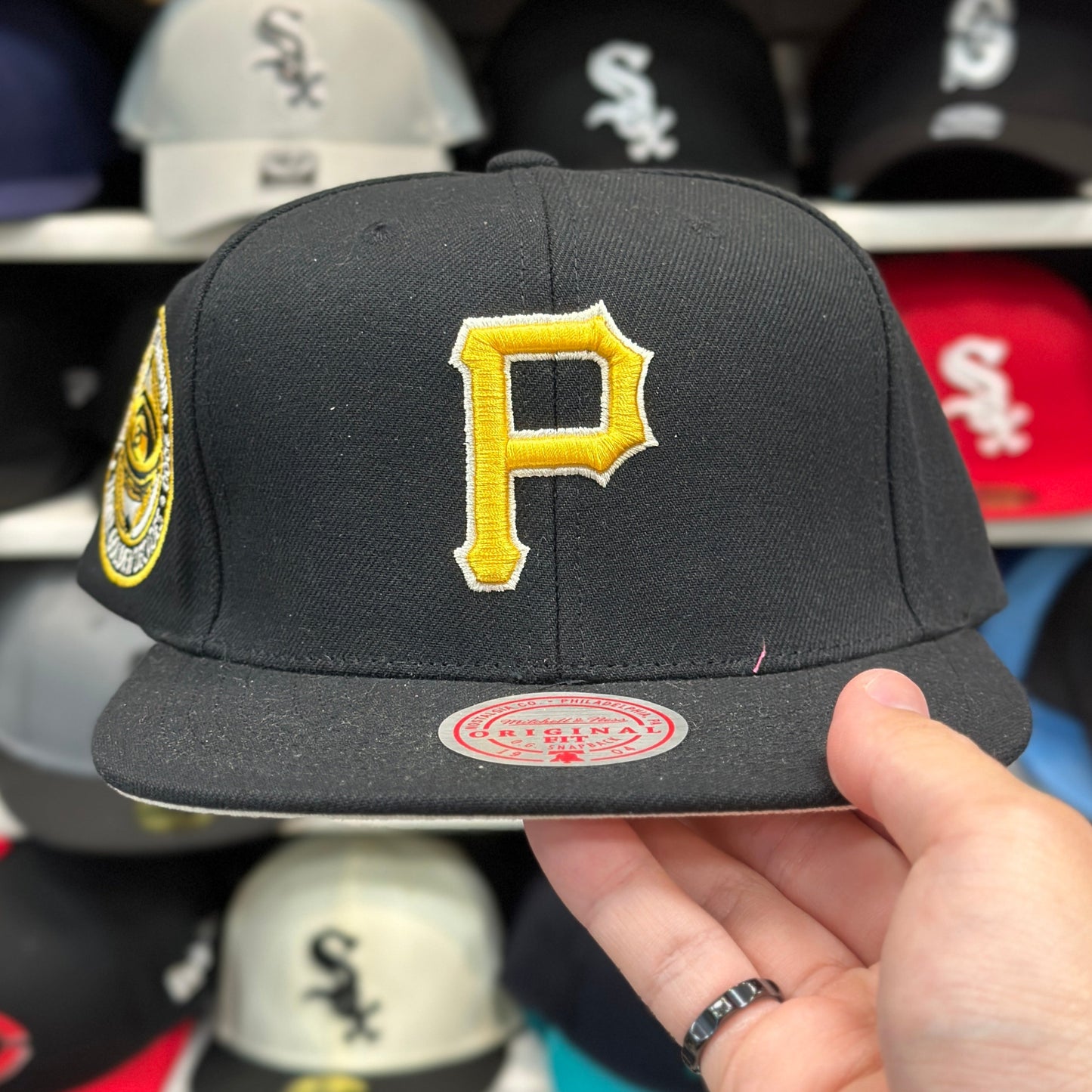Pittsburgh Pirates Black/Yellow Mitchell & Ness Snapback