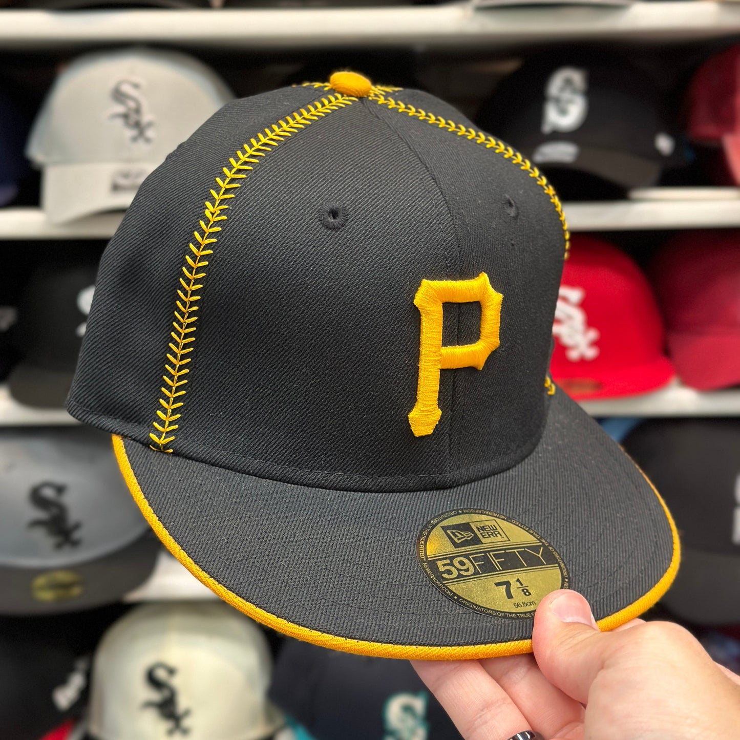 Pittsburgh Pirates NFL Vintage Fitted Cap | New Era 59FIFTY Sized Cap | 7 1/8