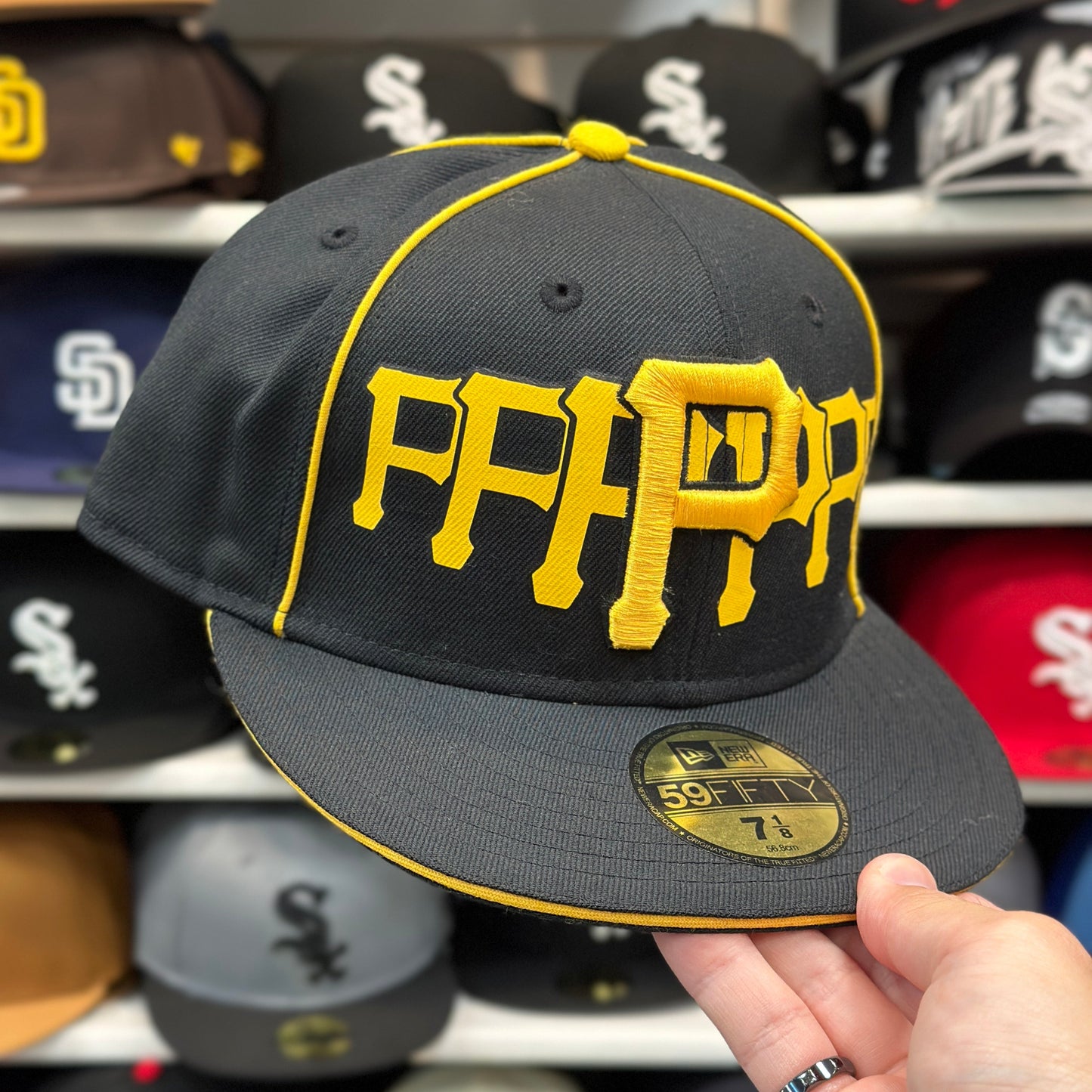 New Era Pittsburgh Pirates Vintage 59FIFTY Leader P Fitted Hat | Size 7 1/8
