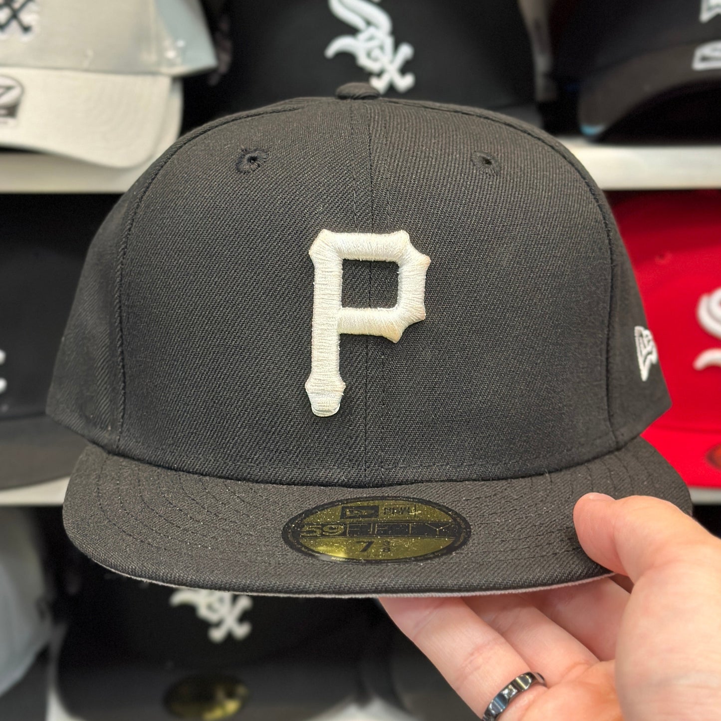 Pittsburgh Pirates NFL White Logo | New Era 59FIFTY Fitted | Multiple Sizes