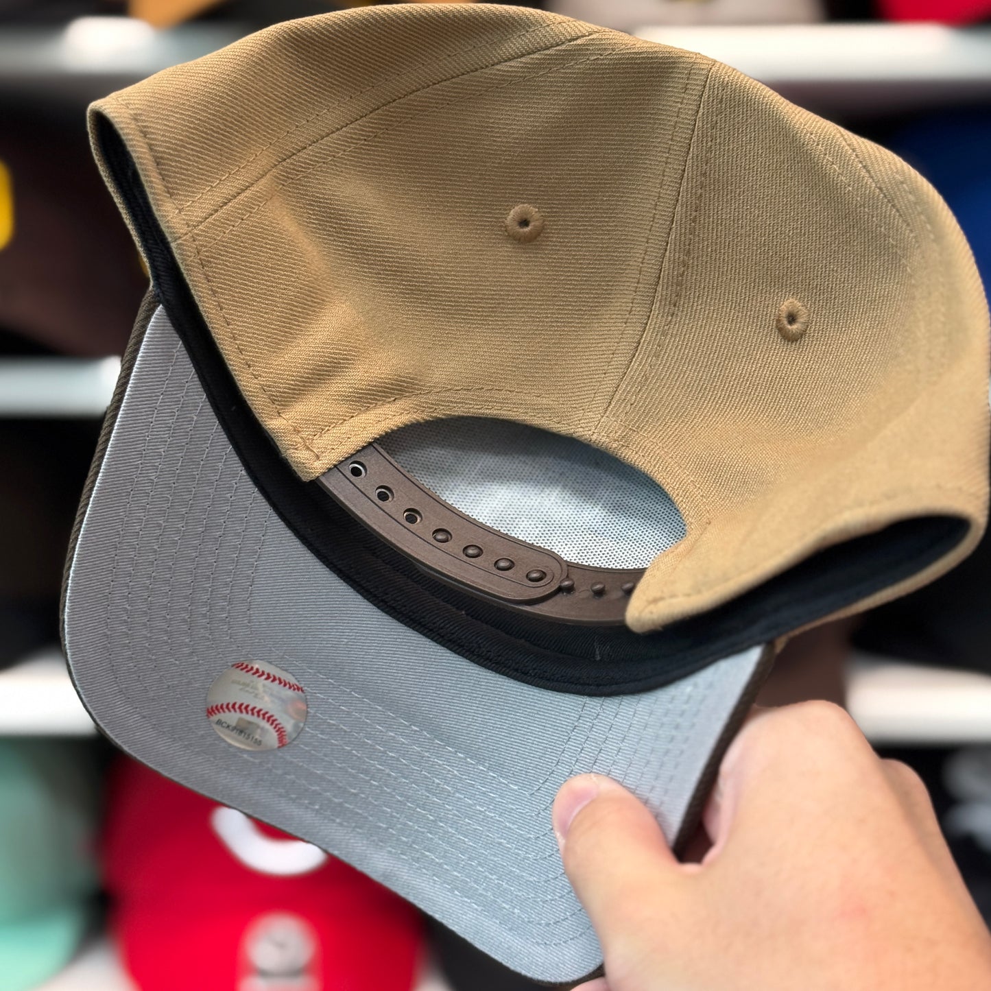 New Era San Diego Padres '40th Anniversary' A-Frame Tan/Brown 9FORTY Snapback | Glow in the Dark