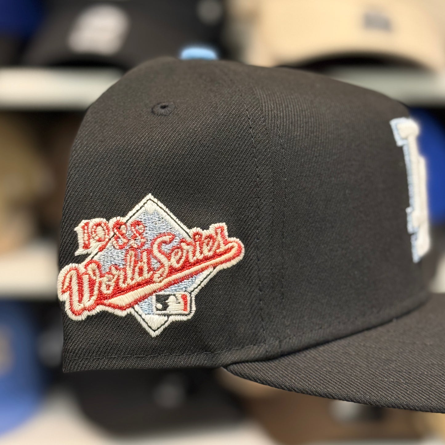New Era Los Angeles Dodgers '1998 World Series' A-Frame Black/Blue Chrome 9FORTY Snapback | Glow in the Dark