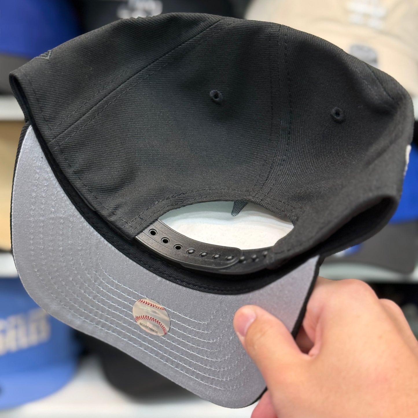 New Era Los Angeles Dodgers '1998 World Series' A-Frame Black/Blue Chrome 9FORTY Snapback | Glow in the Dark