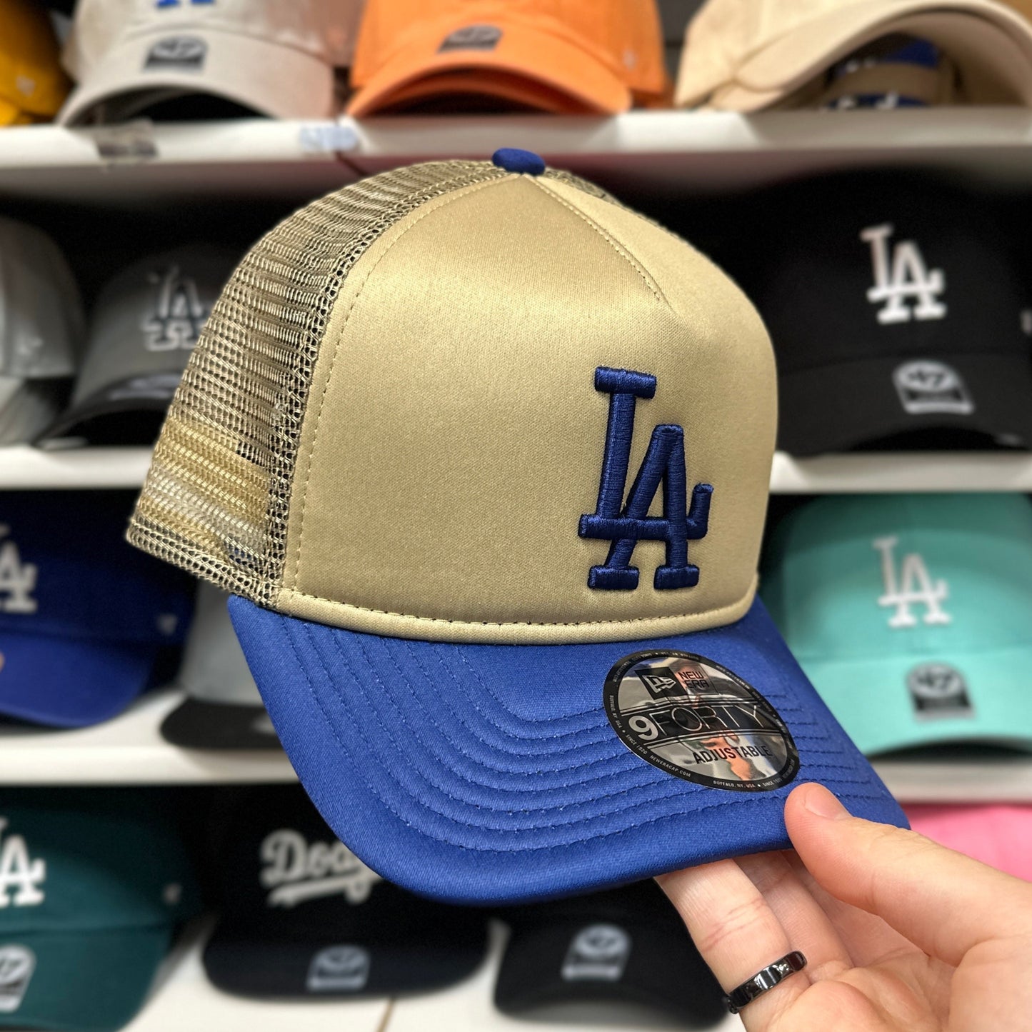 New Era Los Angeles Dodgers Foam A-Frame 9FORTY Trucker Snapback | Beige/Blue