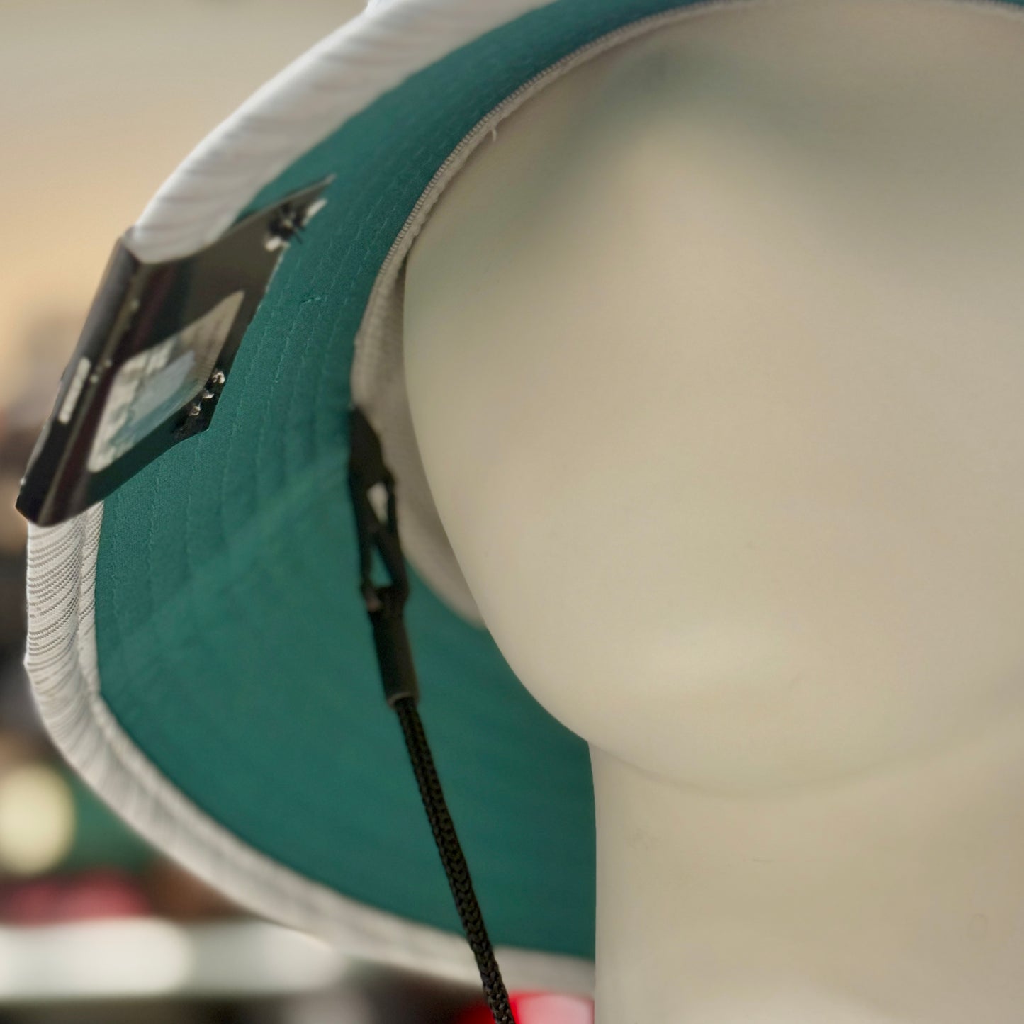 New Era Philadelphia Eagles Bucket Hat | Silver / Green Under Brim