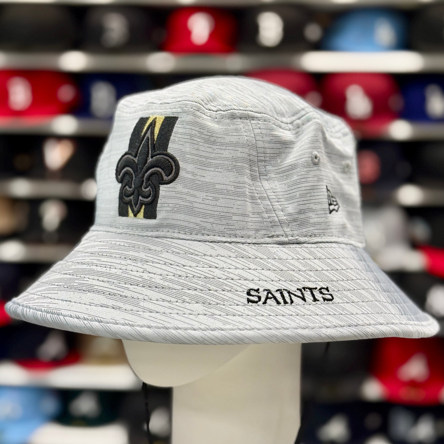 New Era New Orleans Saints Bucket Hat | Silver / Black Under Brim