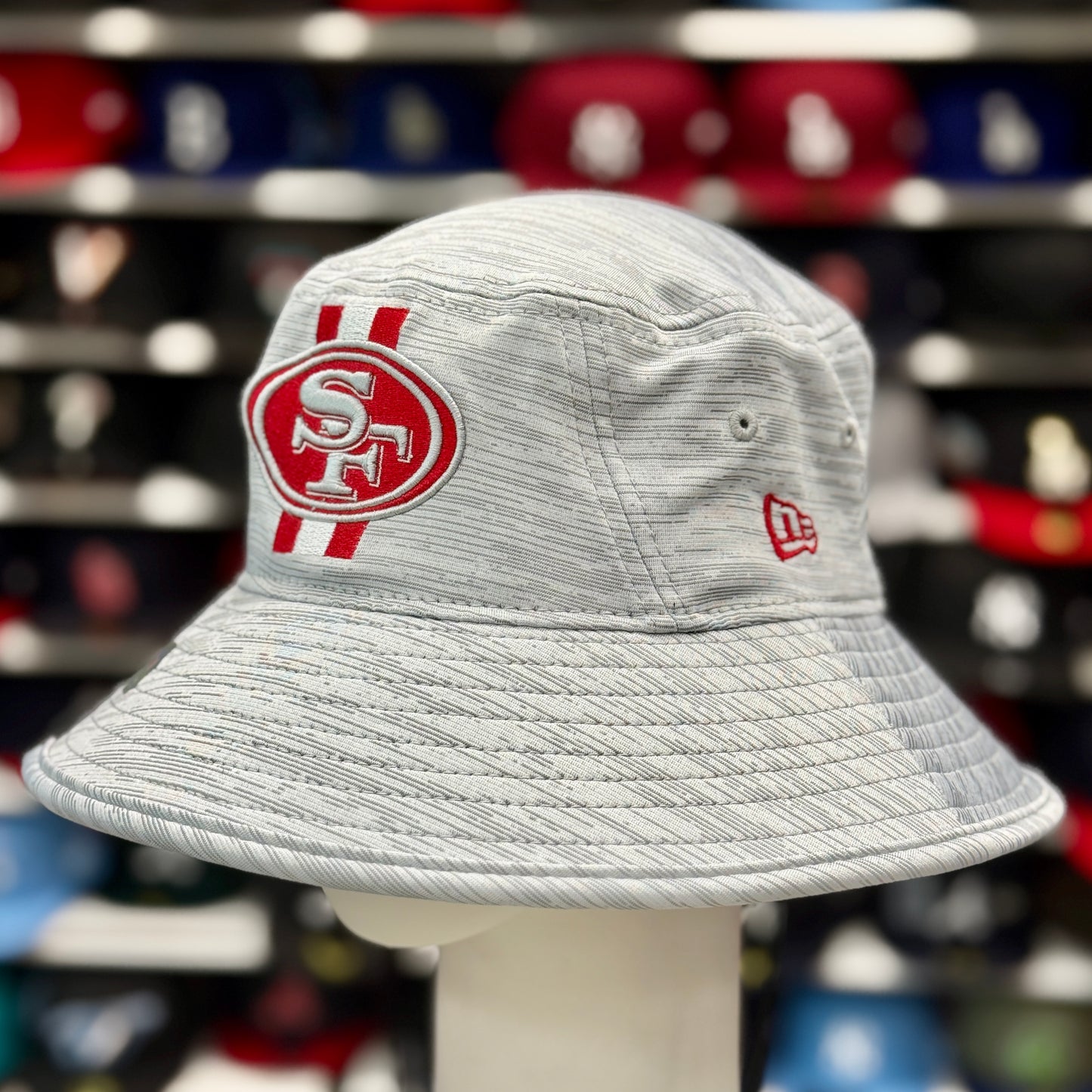 New Era San Francisco 49ers Bucket Hat | Silver / Red Under Brim