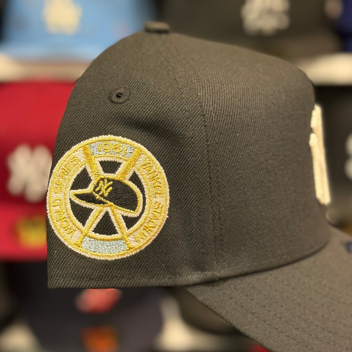 New Era New York Yankees 'World Series' A-Frame 9FORTY Snapback Black/Gold