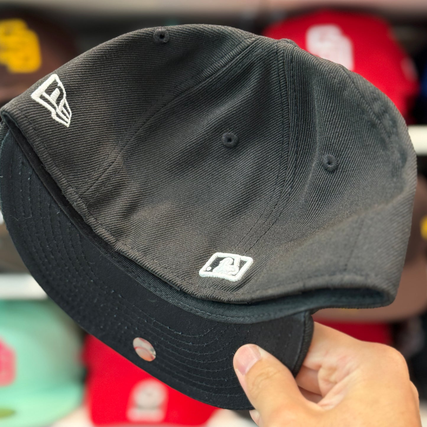 New Era San Diego Padres 'Outline Logo' Black 59FIFTY Fitted Hat - Product Image
