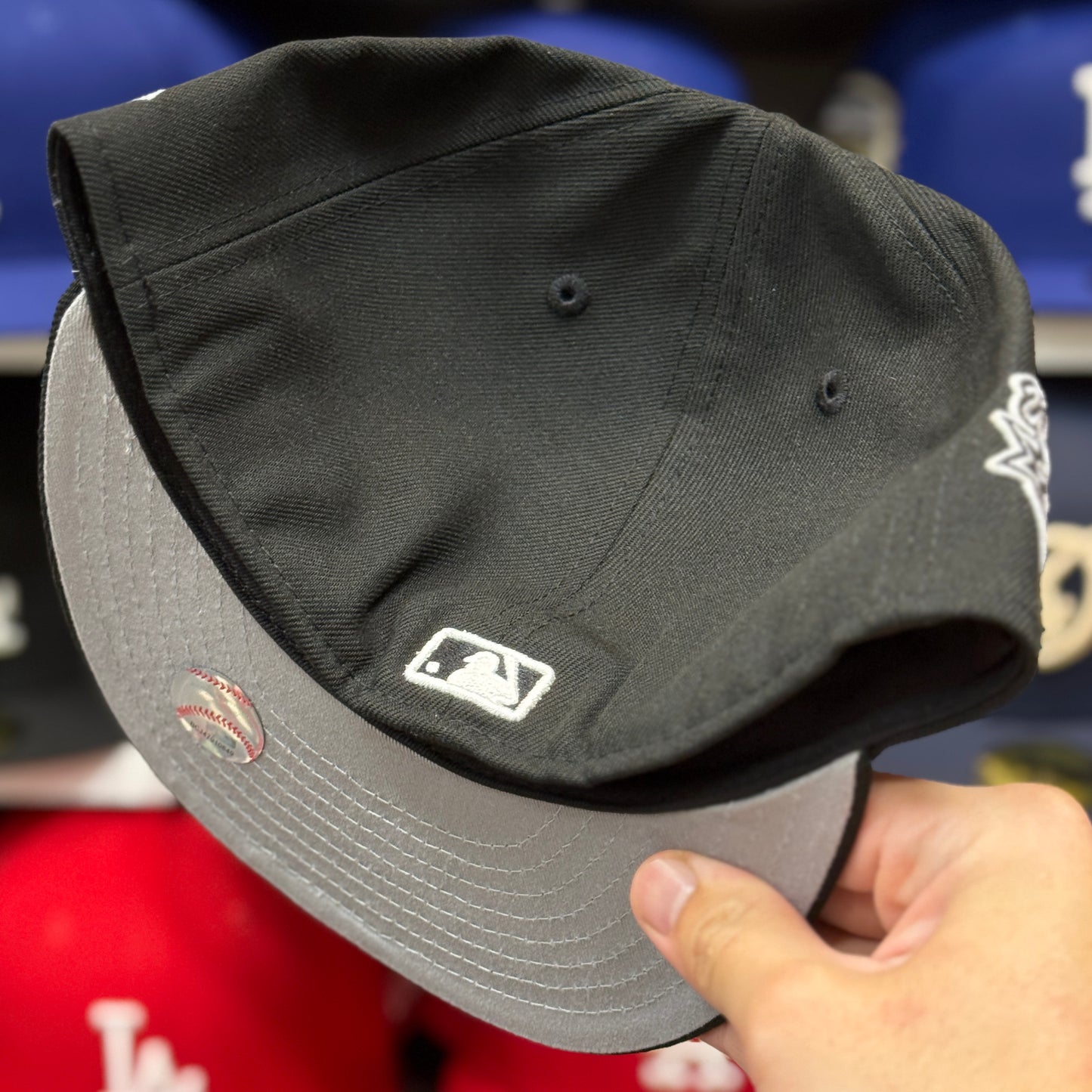 New Era Los Angeles Dodgers '2025 World Series Champions' Black 59FIFTY Fitted Hat - Product Image