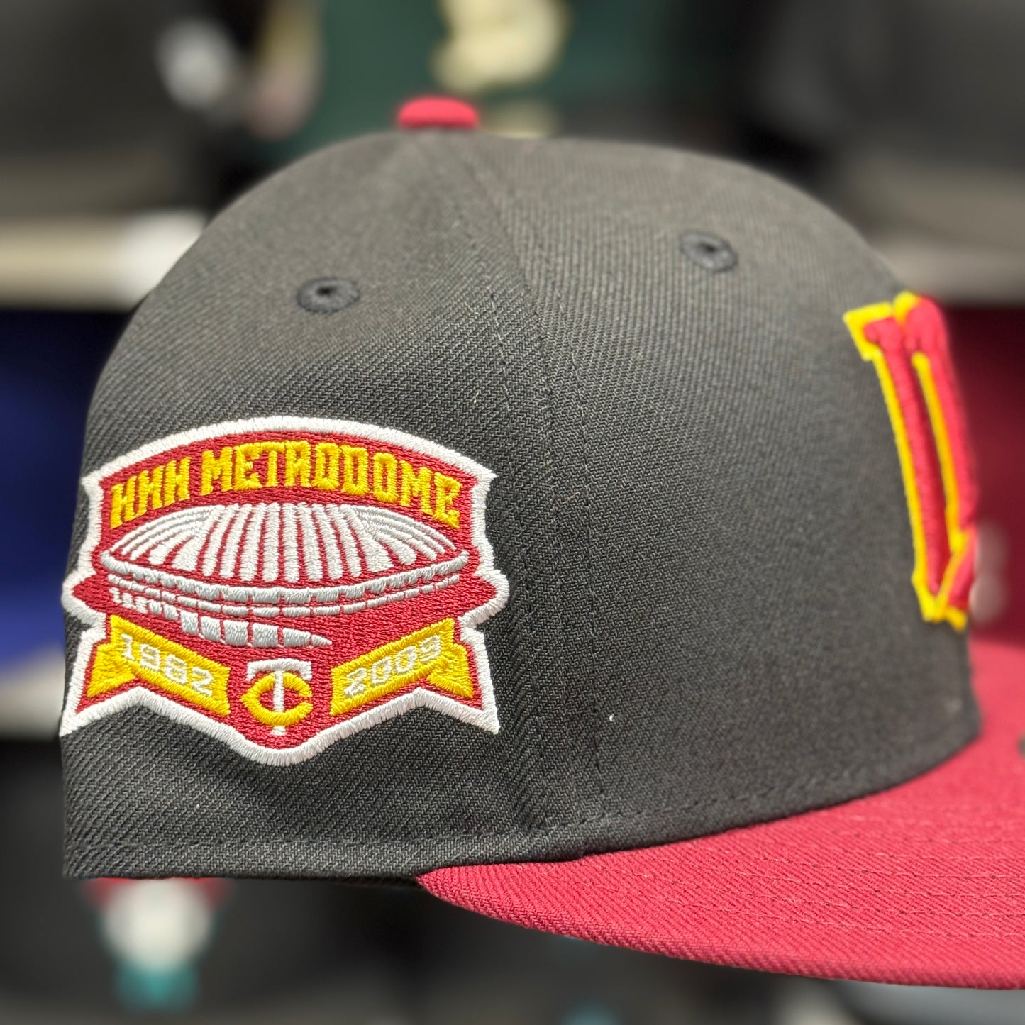 New Era Minnesota Twins 'Metrodome' 59FIFTY Fitted Hat | Black/Red