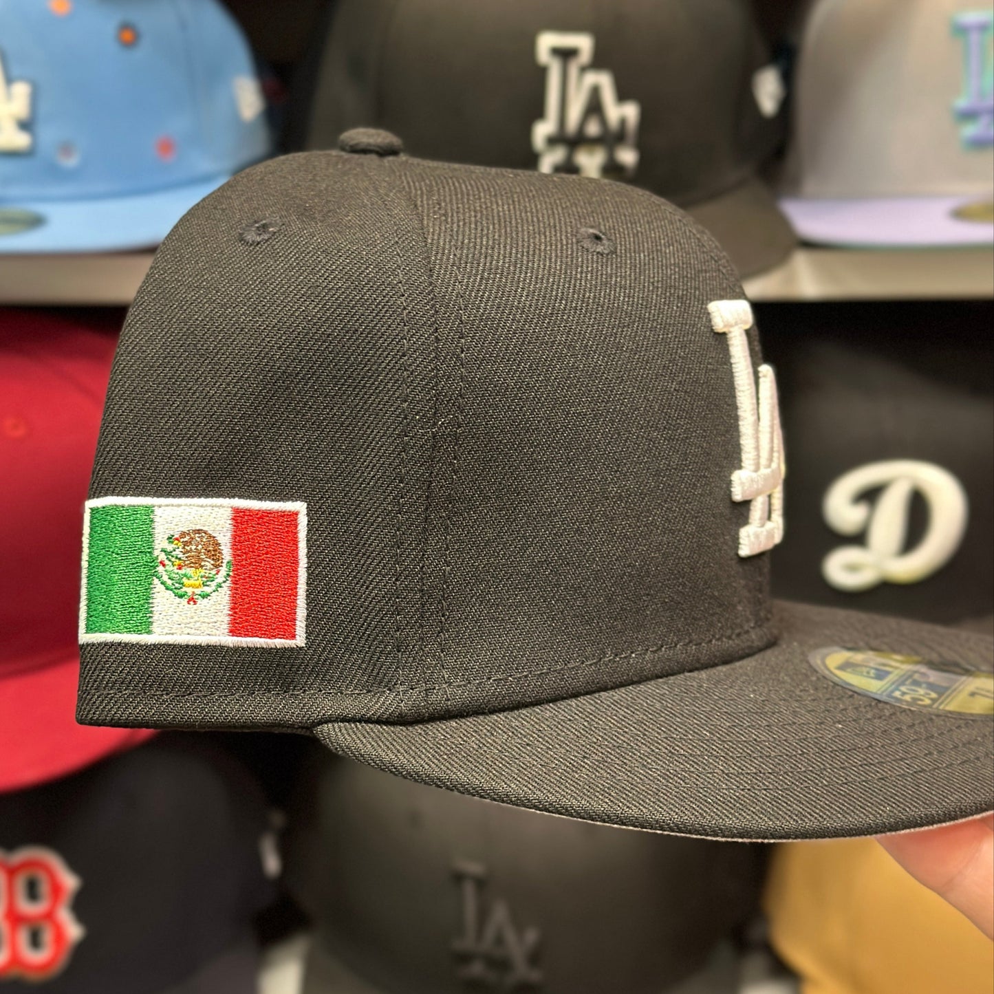 LA Dodgers MLB 'Mexico' Side Patch Fitted Hat | New Era 59FIFTY Sized Cap | Black