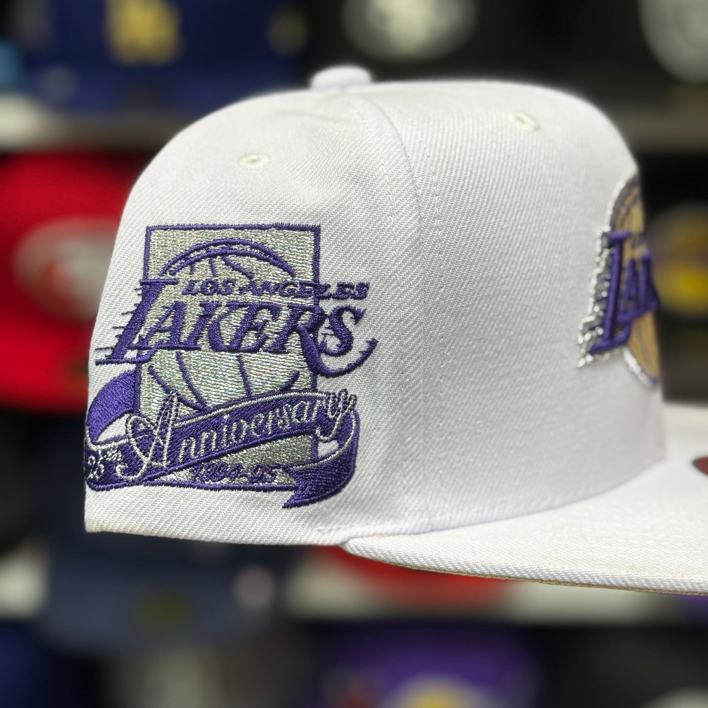 Los Angeles Lakers '25th Anniversary' Mitchell & Ness Snapback | White