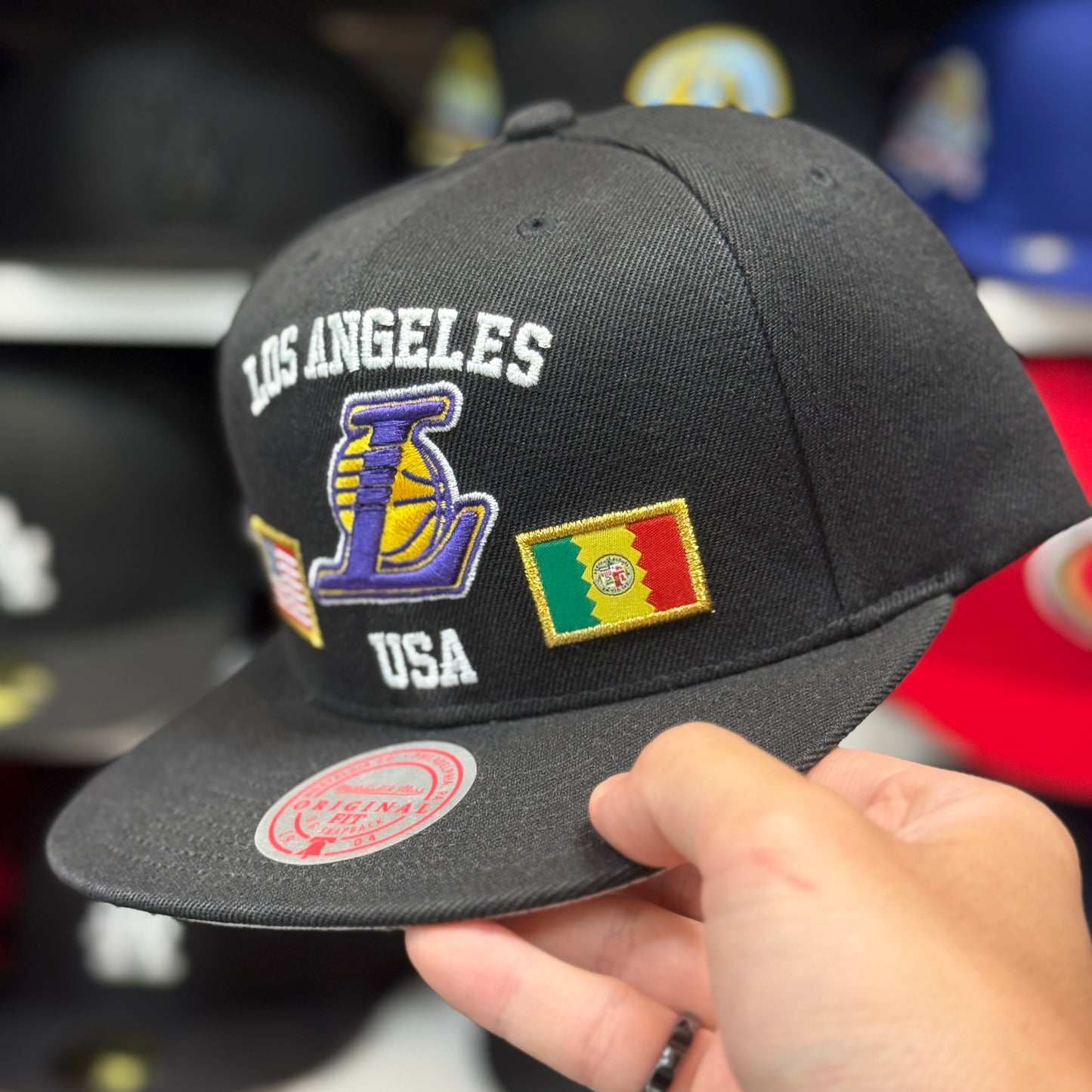 Los Angeles Lakers 'USA City Pride' Mitchell & Ness Snapback | Black
