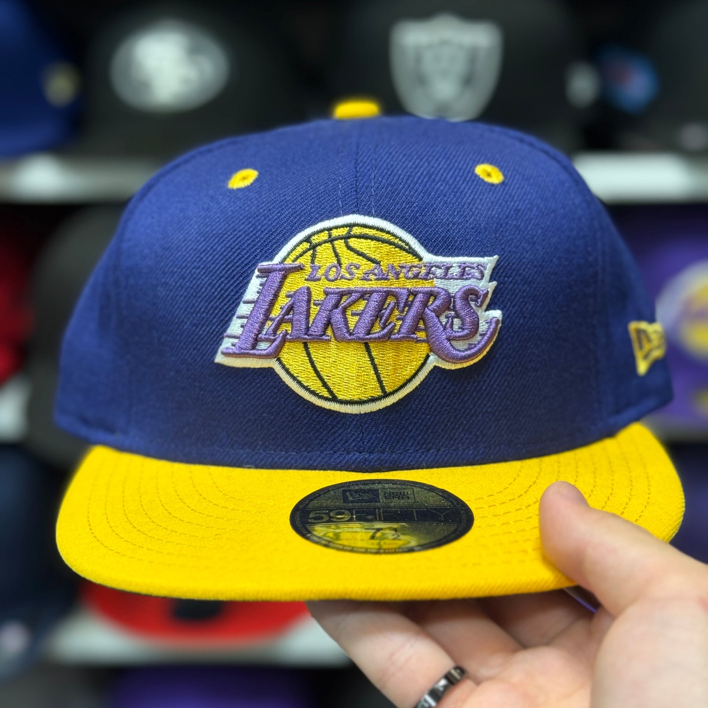 New Era Los Angeles Lakers Two-Tone 59FIFTY Fitted Hat | Size 7 1/2