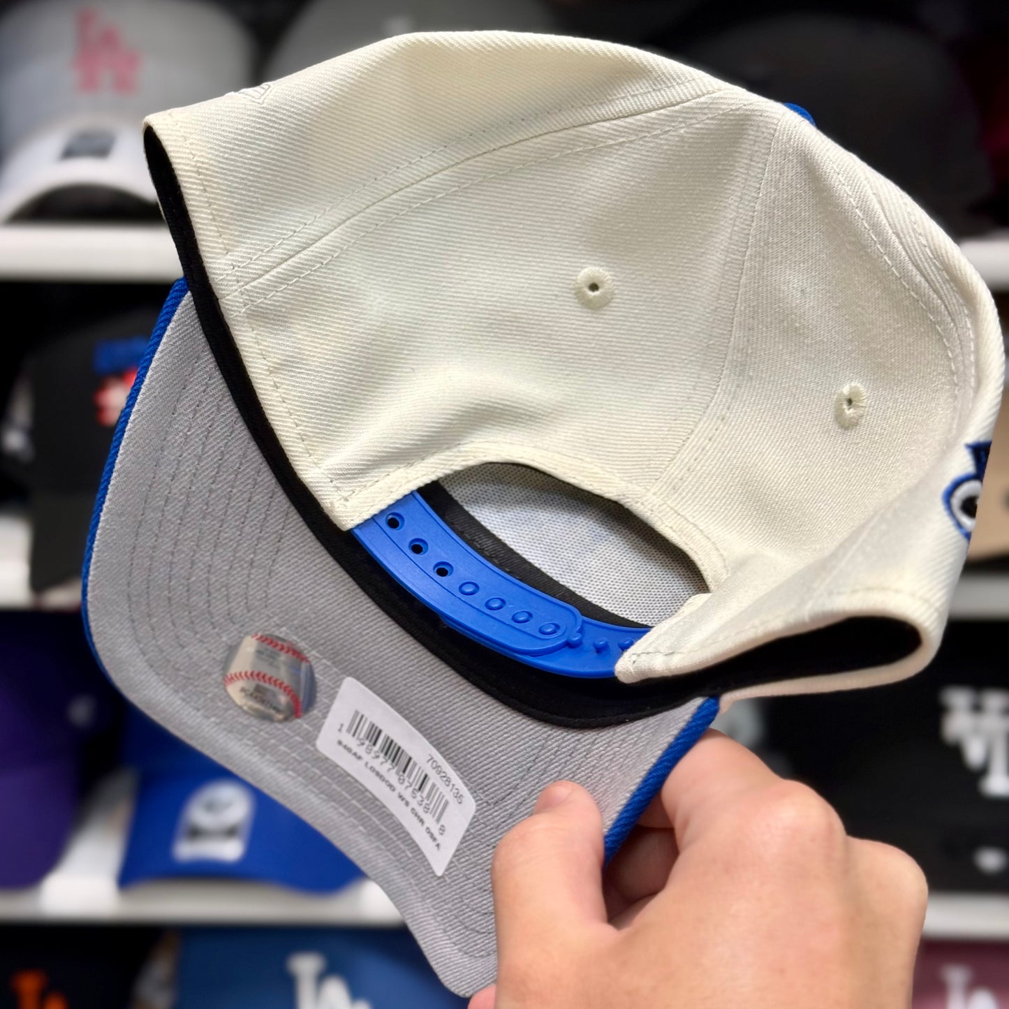 New Era LA Dodgers '2024 World Series Champions' A-Frame 9FORTY Snapback Ivory/Blue