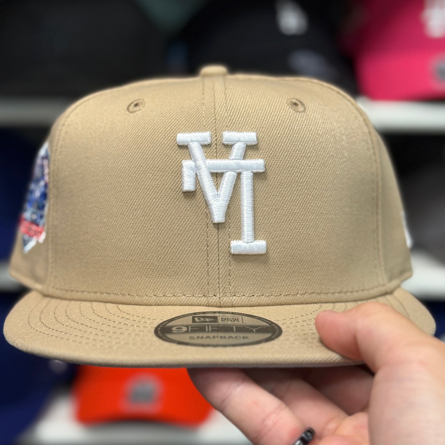 New Era Los Angeles Dodgers Upside Down Logo '60th Anniversary' Beige/White 9FIFTY Snapback