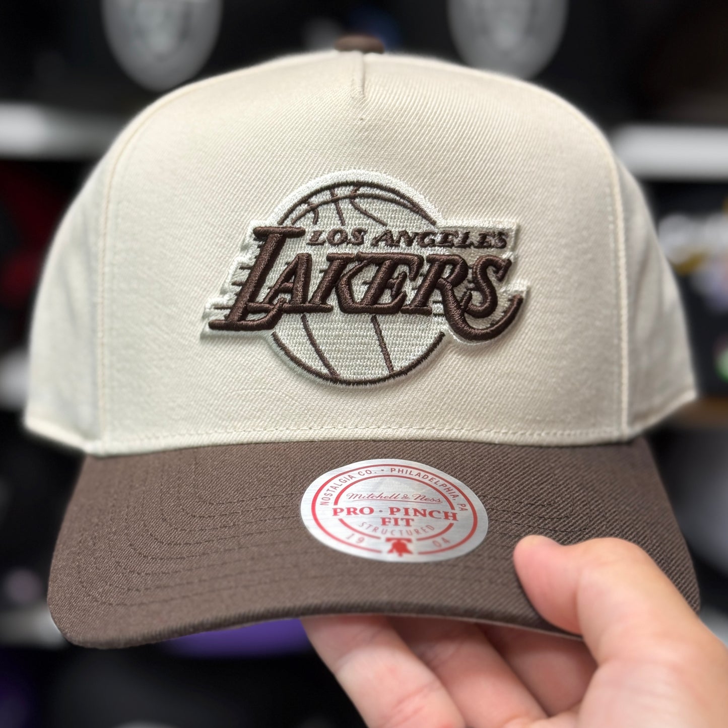 Los Angeles Lakers A-Frame Mitchell & Ness Snapback Creme/Brown