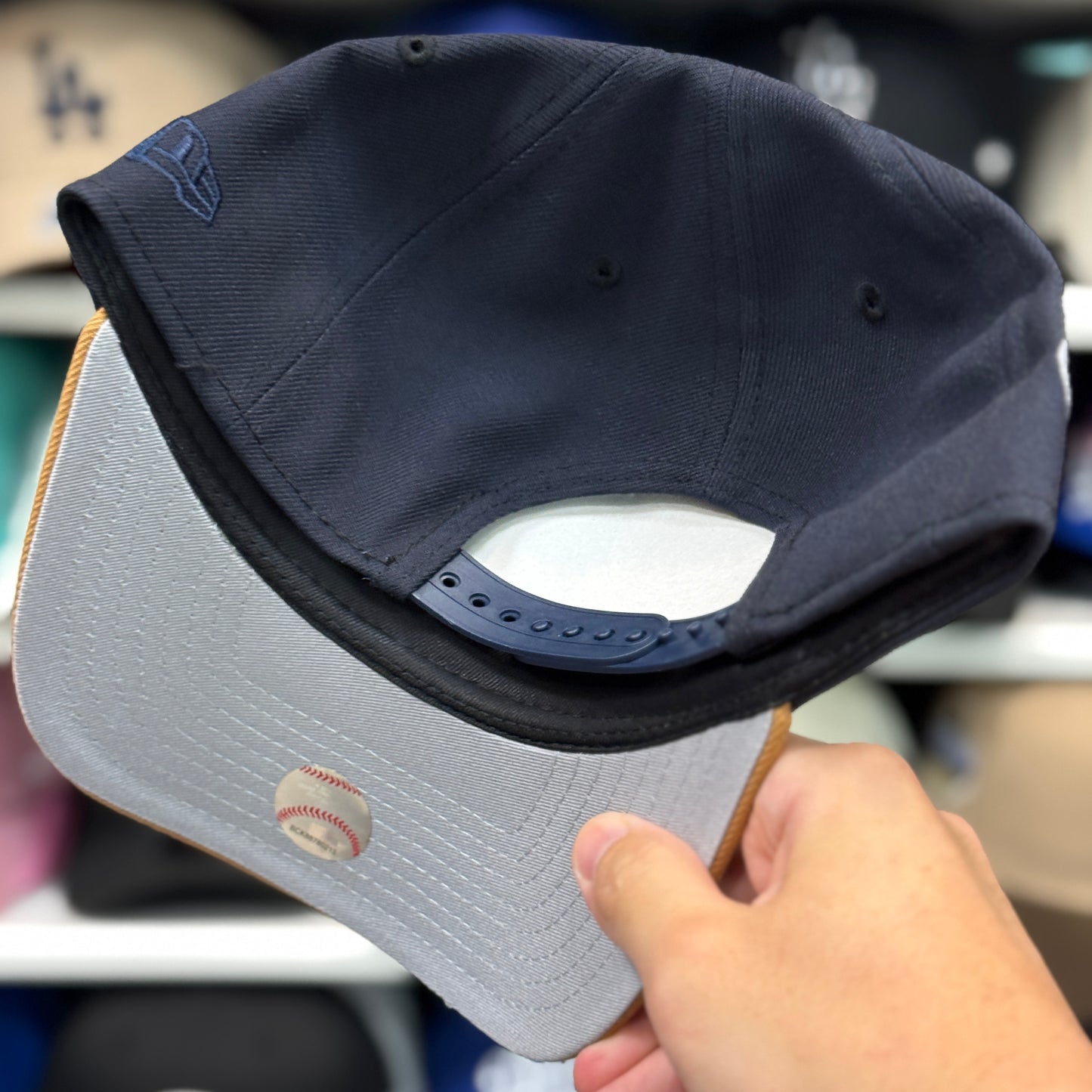 New Era Los Angeles Dodgers '40th Anniversary' A-Frame 9FORTY Snapback Navy/Khaki