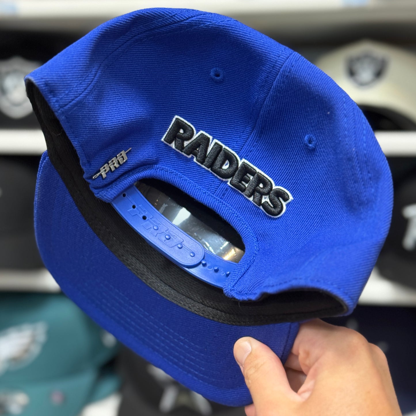 Las Vegas Raiders Royal Blue Pro Standard Snapback