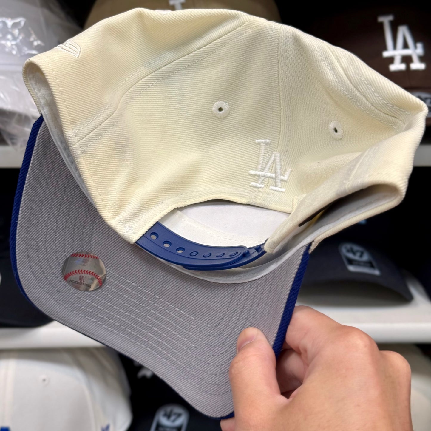 New Era Los Angeles Dodgers 'Anime Shohei Ohtani JPN to LA' A-Frame Creme/Blue 9FORTY Snapback - Product Image