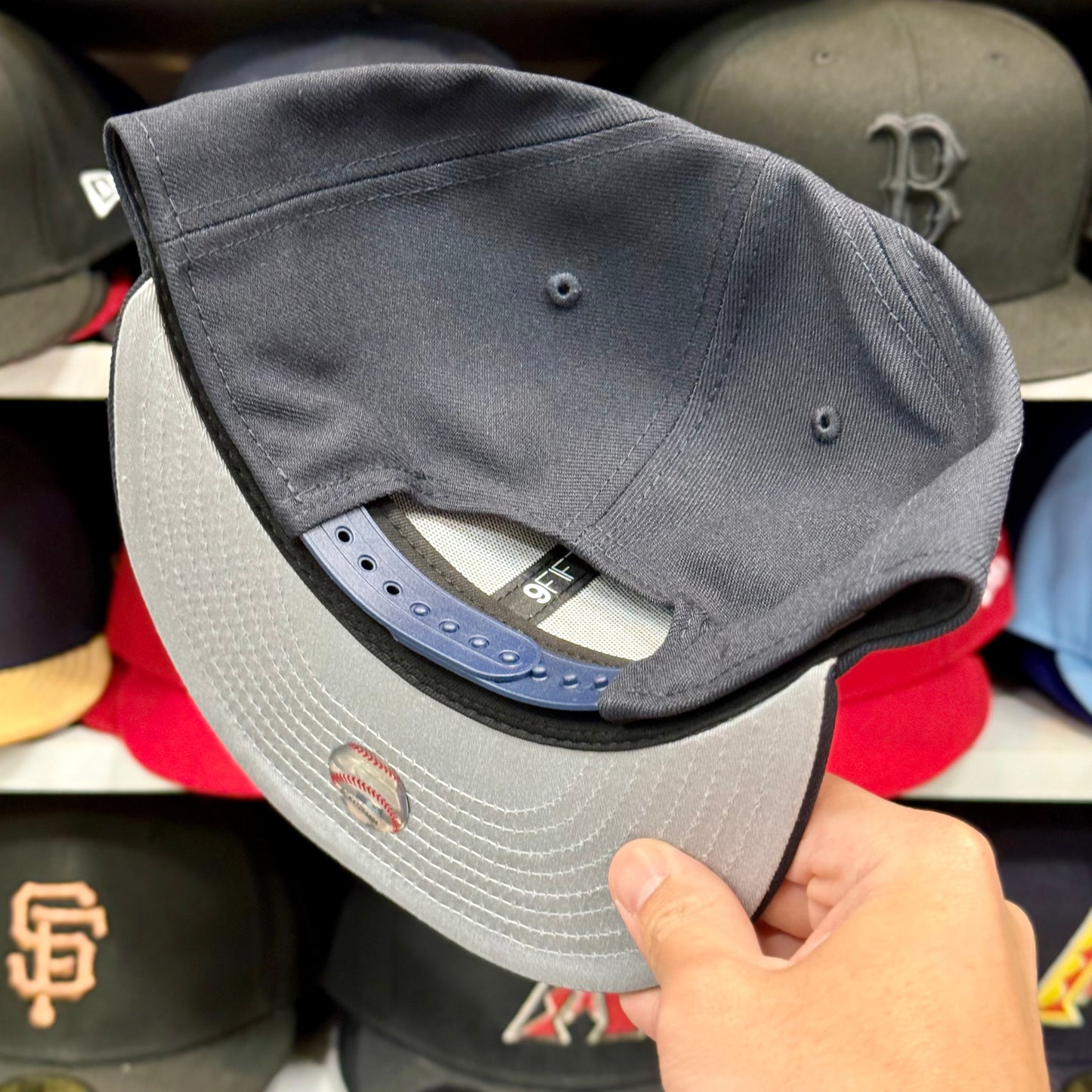 New Era Boston Red Sox 'Script Logo' Navy/Red 9FIFTY Snapback