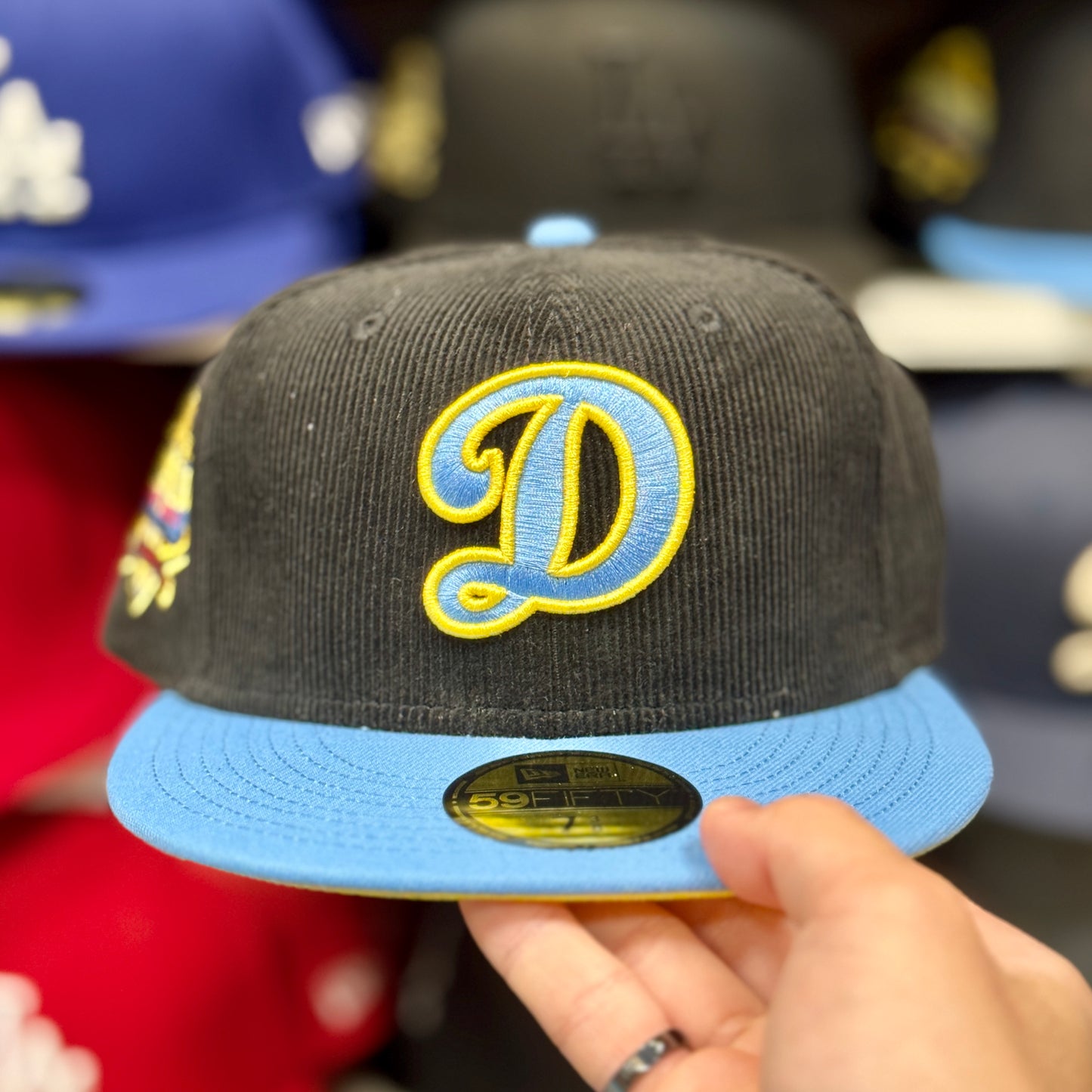 New Era LA Dodgers '40th Anniversary' Corduroy 59FIFTY Fitted Hat Black/Baby Blue
