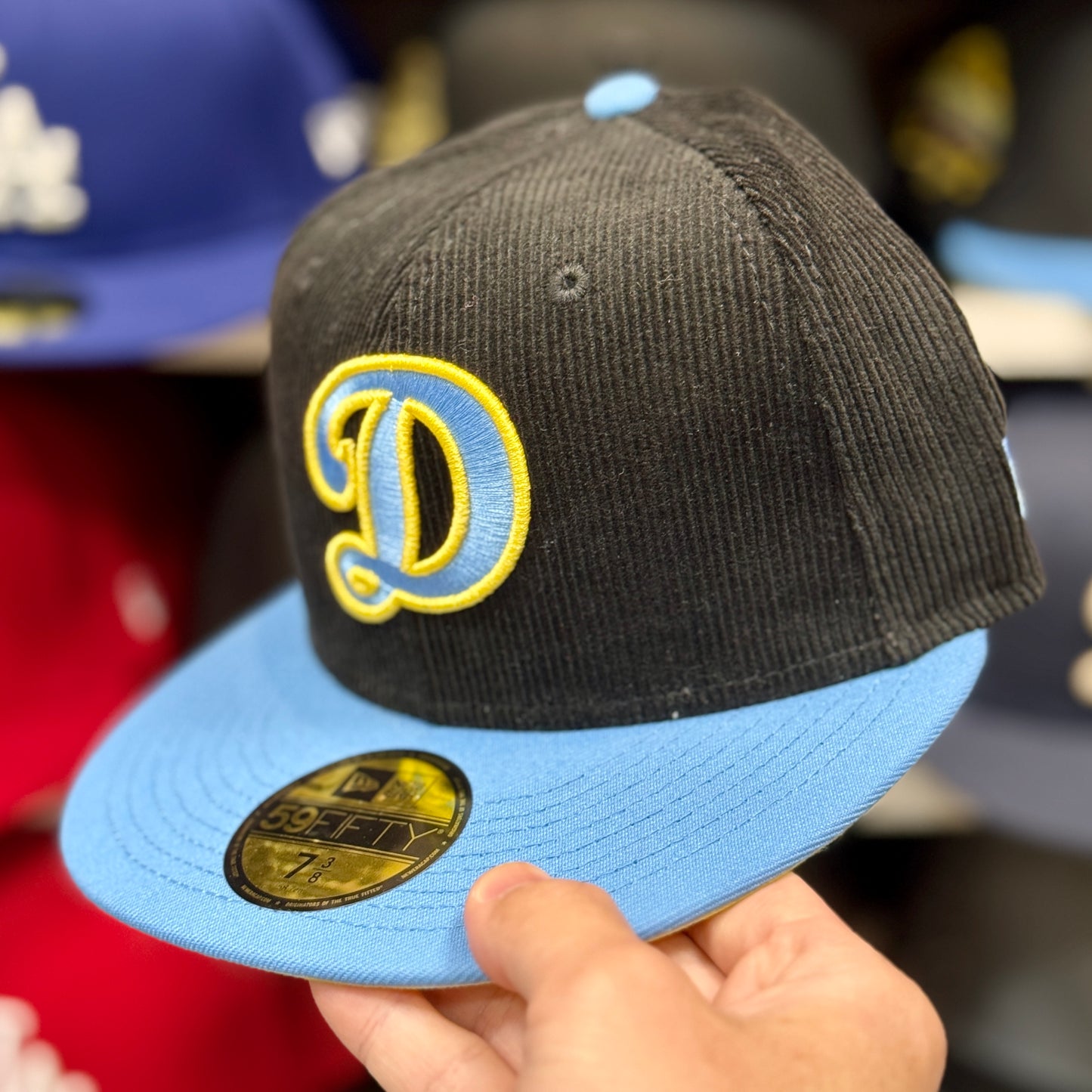 New Era LA Dodgers '40th Anniversary' Corduroy 59FIFTY Fitted Hat Black/Baby Blue