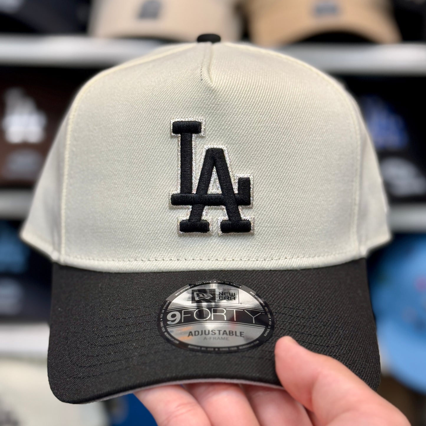 New Era Los Angeles Dodgers 'Chrome Outline' A-Frame 9FORTY Snapback