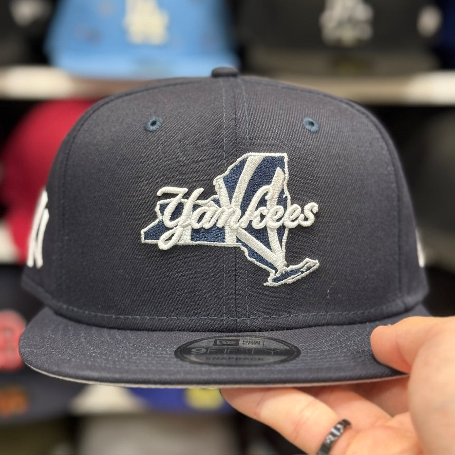 New Era New York Yankees 'State View' Navy/White 9FIFTY Snapback - Product Image