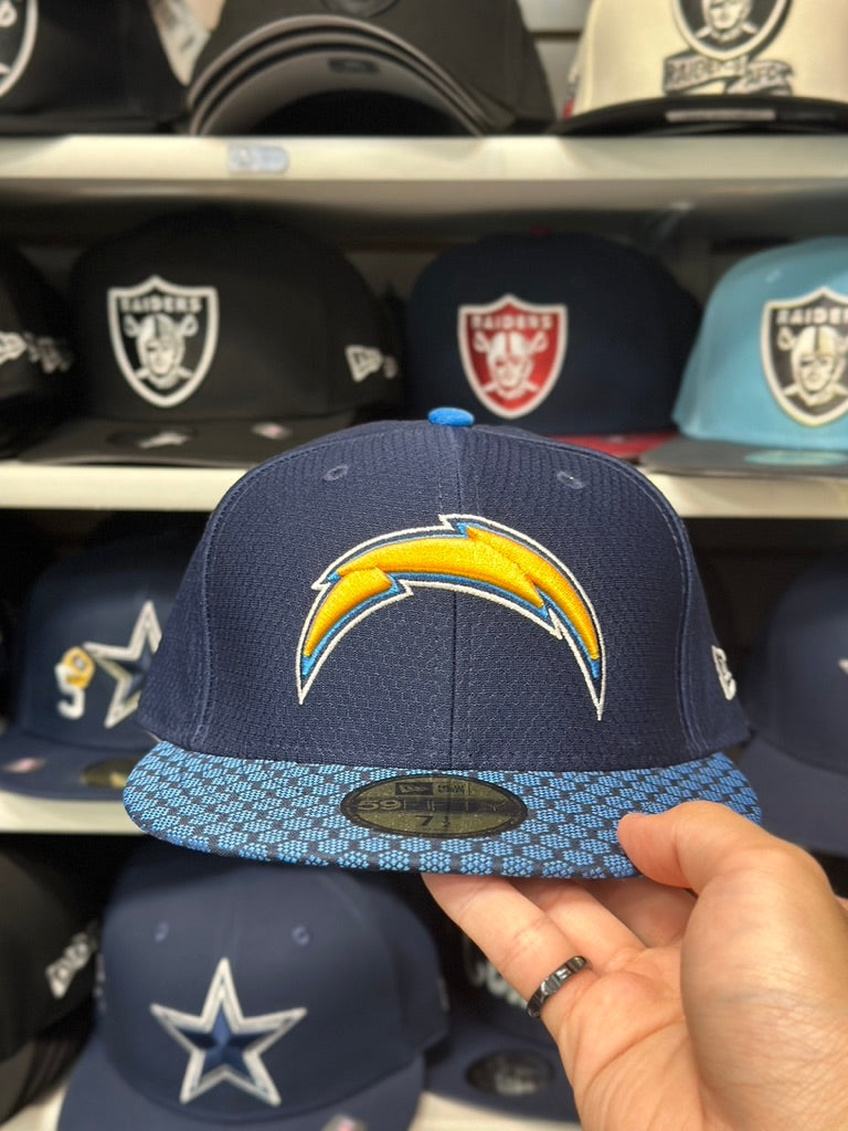 LA Chargers NFL Fitted Hat | New Era 59FIFTY Sized Cap | Blue