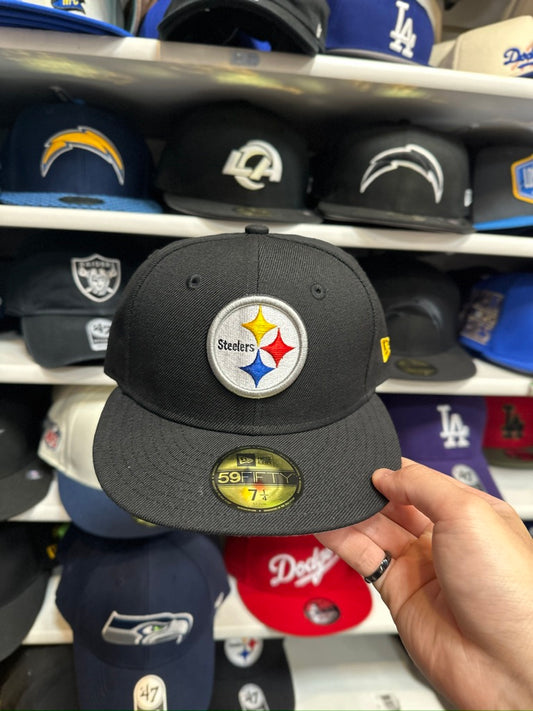 Pittsburgh Steelers NFL Vintage Fitted Cap | New Era 59FIFTY Sized Cap | Black