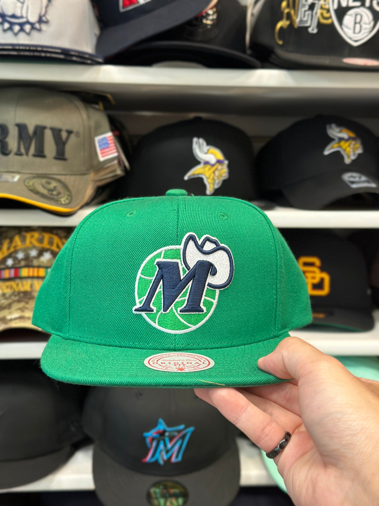 Dallas Mavericks NBA Snapback | Vintage Mitchell & Ness Original Fit Adjustable Cap | Green