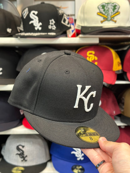 Kansas City Royals MLB Fitted Cap | New Era 59FIFTY Sized Hat | Black