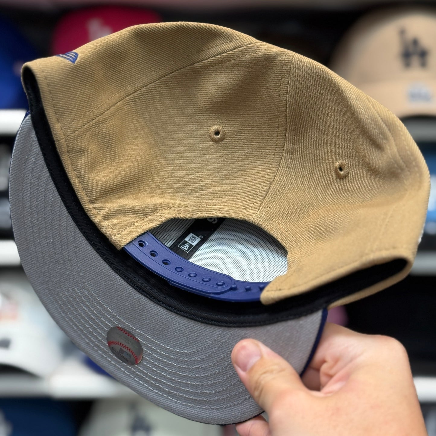 New Era Los Angeles Dodgers 'Large Kanji Script' Tan/Blue 9FIFTY Snapback - Product Image